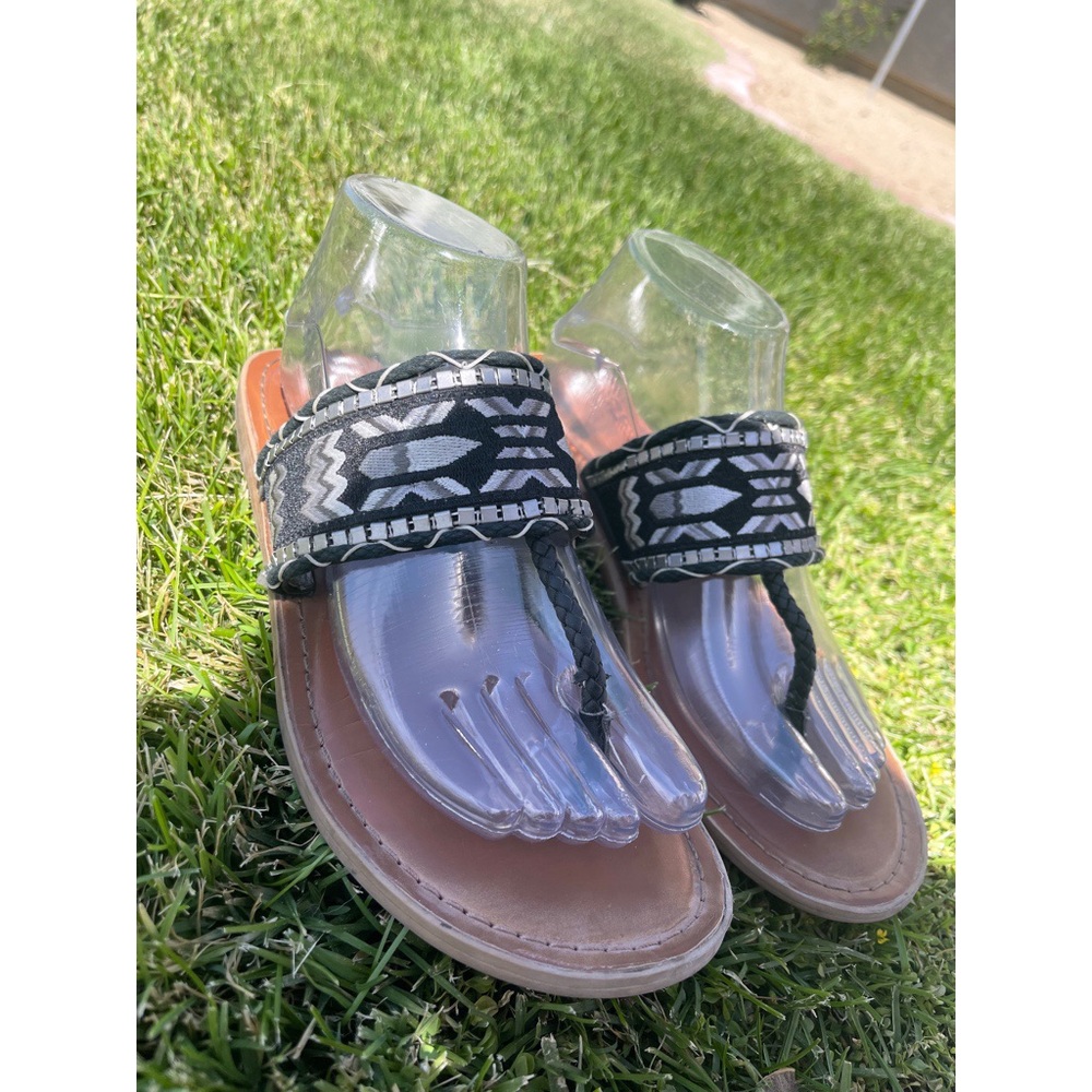 Circus by Sam Edelman Black and Silver Woven Sandals